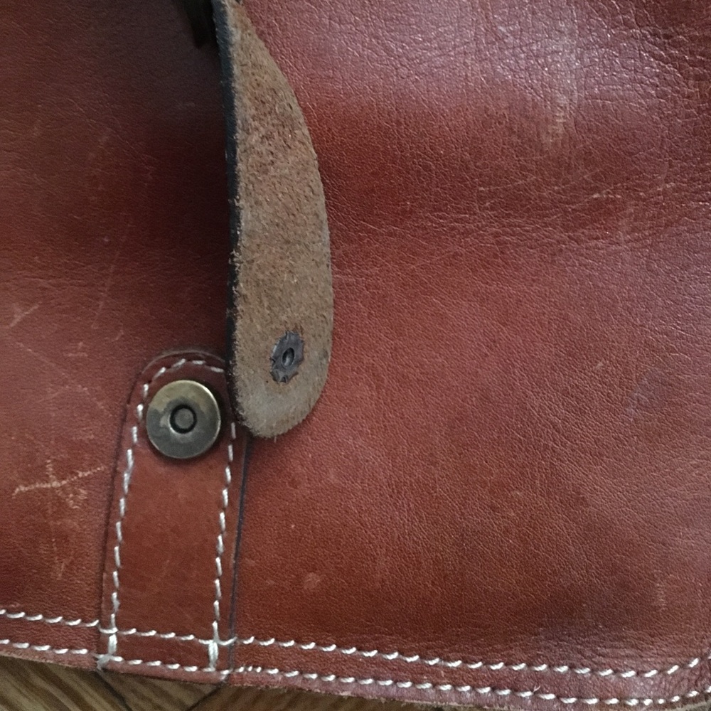 Patricia Nash Crossbody EUC - Picture 2 of 4